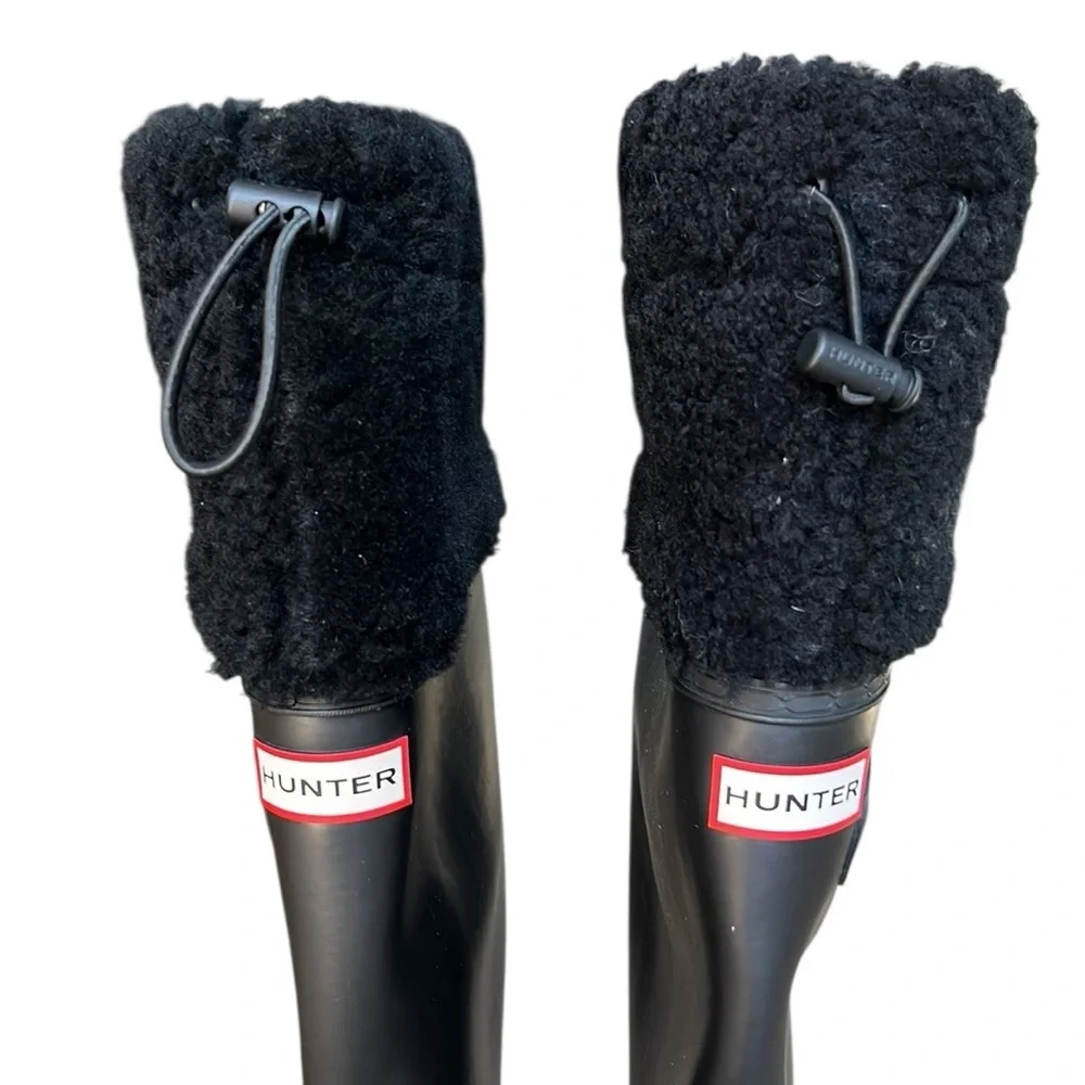 Hunter Original Shearling Cuffs Tall Boots in Black